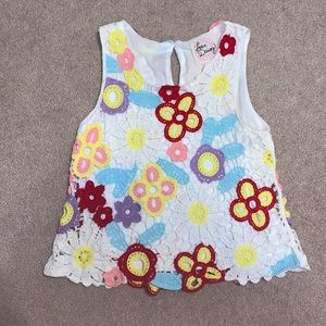 girls Love Daisy tank